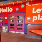Entrance doors and desk at the Glenrothes Buzz Bingo.